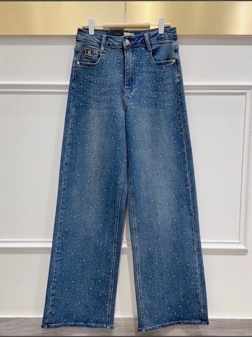 FR14. From France 🇫🇷 Super stretchy Rhinestone jeans